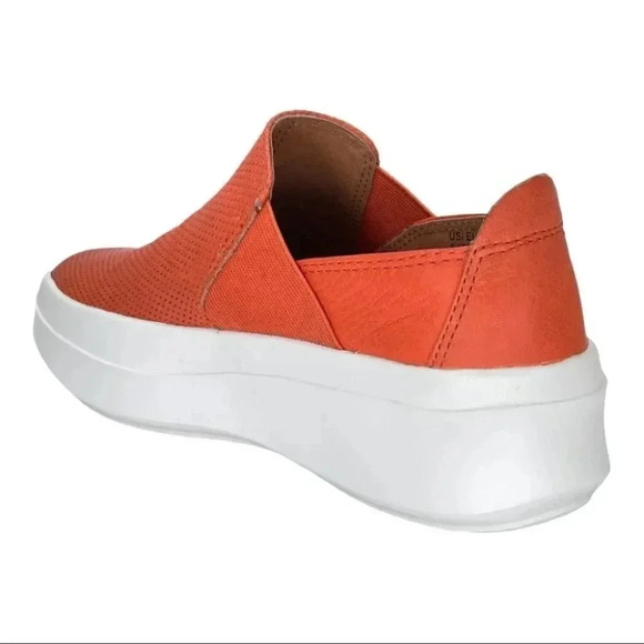 Gentle Souls by Kenneth Cole Rosette Orange Leather Slip-On Womens Sneakers - Picture 11 of 16